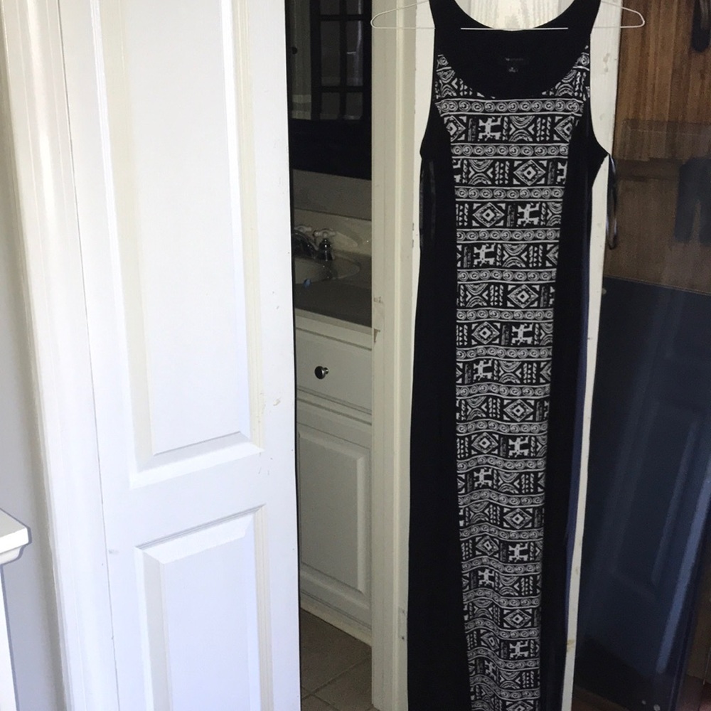 Black and white maxi dress